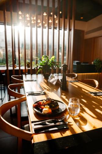 Étterem, Hotel Verge Launceston near Aurora Stadion