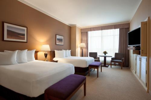 Harrah's Metropolis Hotel & Casino - image 2