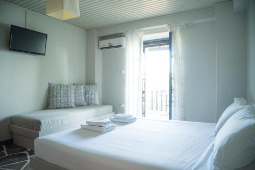 MELIES- Seaside Boutique Apartments