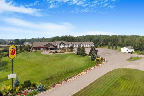 Super 8 by Wyndham Eveleth in Eveleth, USA