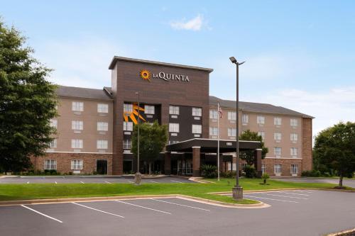 La Quinta by Wyndham Montgomery in Montgomery, USA