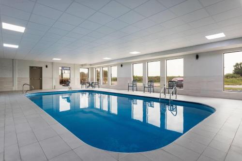 Days Inn and Suites by Wyndham Hammond, IN in Hammond, USA
