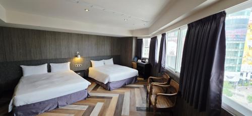 room detail thumbnail 0
