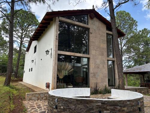 El Olivo Atemajac Cabaña (El Olivo Atemajac Cabana) in Chiquilistlan