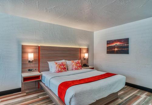 Casa Via Mar Inn, an Ascend Collection Hotel Room Type - Standard King Room - Non Smoking