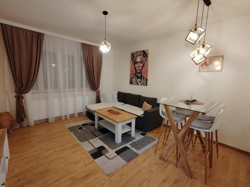 Golden Royal G in Kragujevac