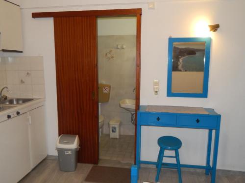 Dimitris studios