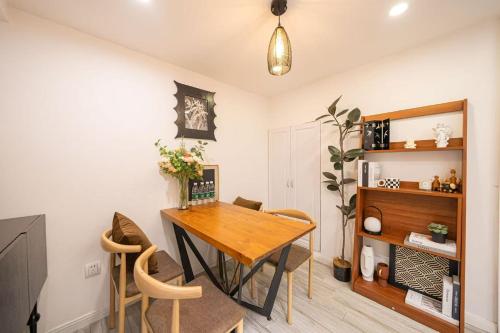 Shanghai Hills&Well-time MCM Family loft Near Line2 and line13 West Nanjing Road, Shanghai (photo 8)