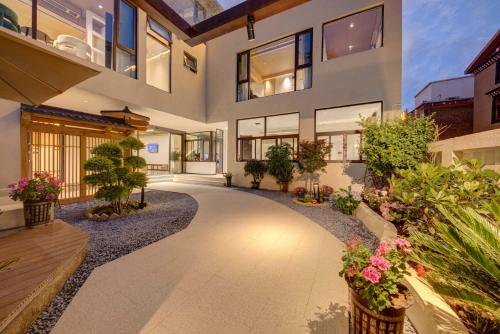 The wonderland homestay - 출입구