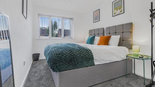 Autumn House - Spacious 4 Bedroom, Smart TVs all Rooms, Birmingham (fotografie 4)