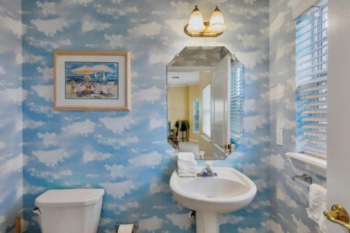 Quiet Palms – Holmes Beach, FL