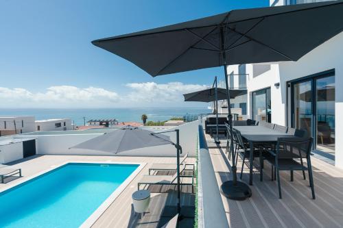 Viesnīcas āriene, Bela Vista with sea view, jacuzzi and private pool in Praia Da Areia Branca