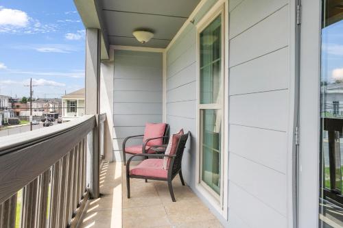 Fully-furnished 4BR Condo Near FQ in New Orleans, USA