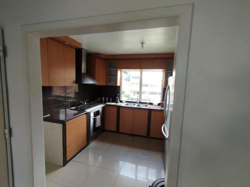 Apartamento Acogedor frente de La Carlota near Climbing in Parque de Recreación Cuevas del Indio