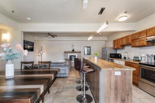 Stunning Condos Near French Quarter - 주방