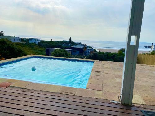 Pezsgőfürdő, Sea and Sky Rooiels in Rooiels