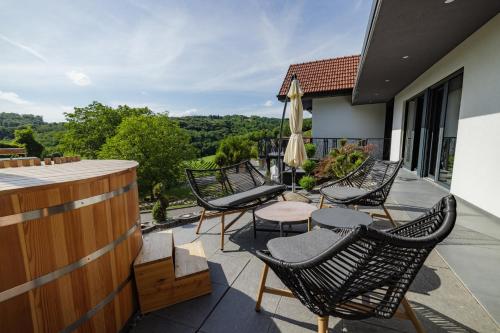 Villa in the Vineyard with Pool, HotTub & Sauna in Lendava