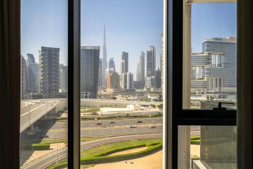 ALH Vacay - Upside Living - Studio - 701 View to Burj Khalifa, Dubai (photo 2)