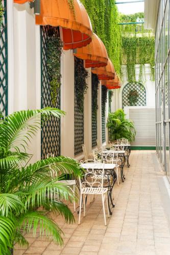 Restaurant, T-Ritz Saigon Hotel & Apartment in Ho Chi Minh City