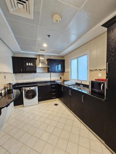 Rose Garden Hotel Apartments - Al Barsha, Near Metro Station, Дубай (фото 9)