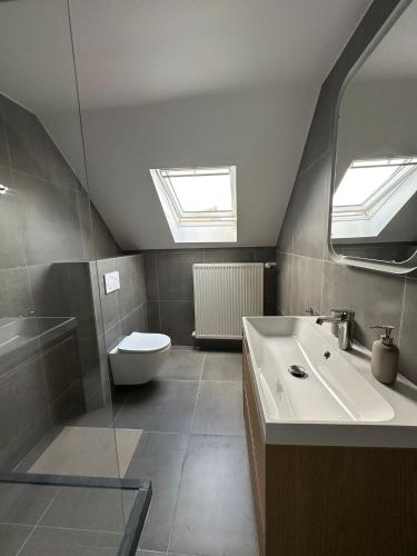 3- Duplex Lumineux au coeur d'Ixelles, Bruselas (foto 7)