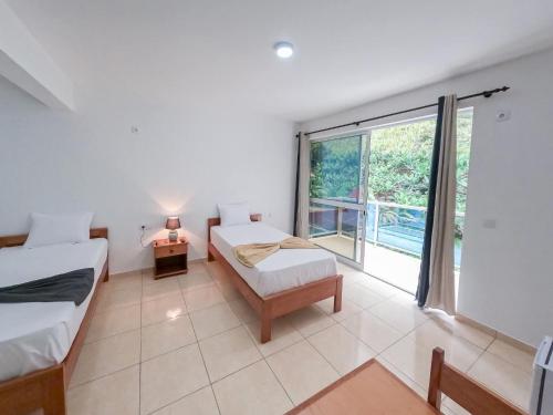 . Residencial Mãe Nona