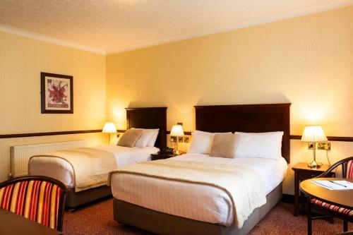Seven Oaks Hotel Room Type - Twin Room
