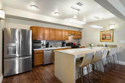 Stunning Condos Near French Quarter - 주방