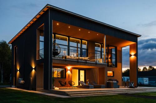 NEW luxury villa by the river