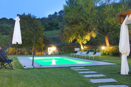 Svømmebasseng, Relax Guazza - Piscina a Comune - Parcheggio in Battifolle