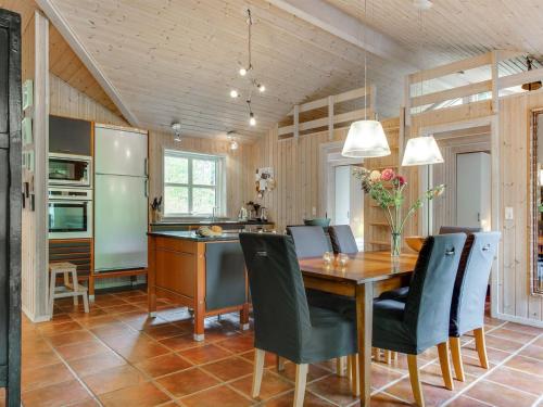 Holiday Home Fastulf - 300m from the sea by Interhome in Snogebaek
