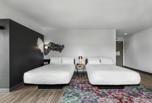 1 queen bed