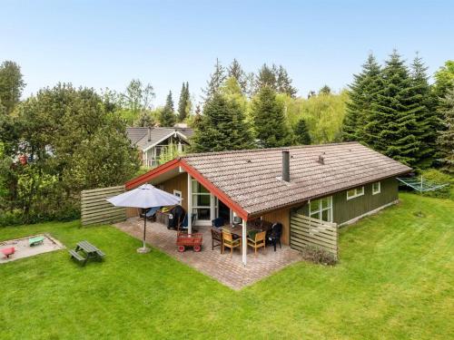  Holiday Home Loreia - 200m from the sea by Interhome in Bøtø By