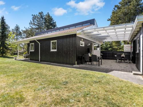 Holiday Home Rustam - 600m from the sea by Interhome in Væggerløse