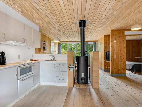 Holiday Home Hira - 300m from the sea by Interhome in Væggerløse