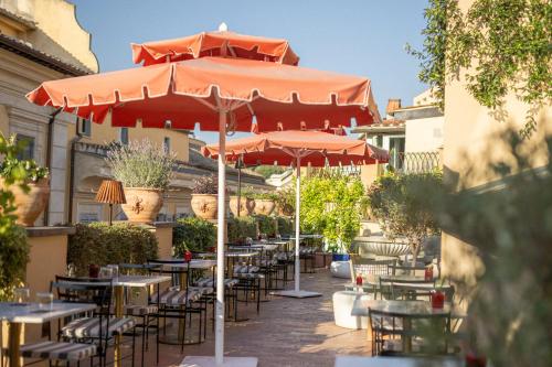 Pub/Lounge, 9Hotel Cesari near Santa Maria Sopra Minerva