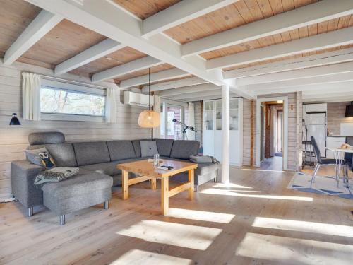 Holiday Home Tine - 2-3km from the sea by Interhome in Osterby