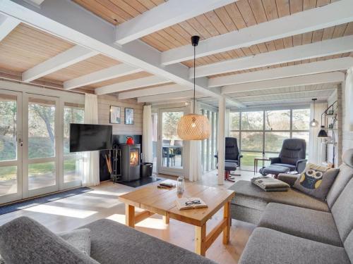 Holiday Home Tine - 2-3km from the sea by Interhome in Osterby