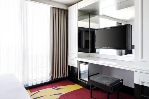 room detail thumbnail 0