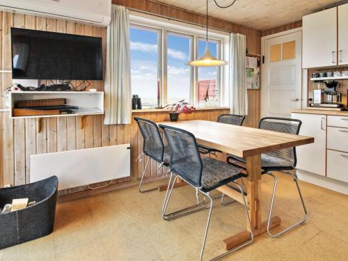 Holiday Home Blomma - 350m from the sea by Interhome in Romo Kirkeby