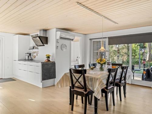 Holiday Home Bjarka - 2-9km from the sea by Interhome in Kongsmark