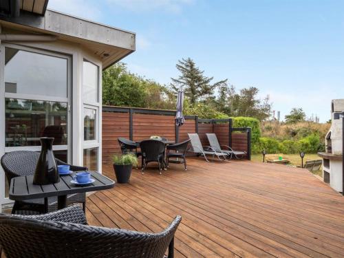 Holiday Home Sighmar - 900m from the sea by Interhome in Oksby