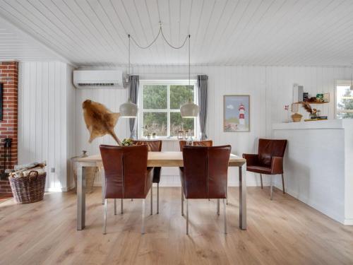 Holiday Home Harpa - 2-5km from the sea by Interhome in Oksby