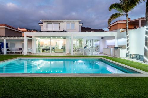VILLA VALENTINA OCEAN VIEW HEATED Pool 5