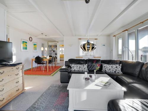 Holiday Home Meike - 300m from the sea by Interhome in Kryle