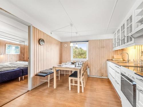 Holiday Home Yorik - 800m from the sea by Interhome in Ringkobing