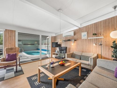 Holiday Home Yorik - 800m from the sea by Interhome in Ringkobing