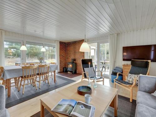 Holiday Home Shalez - from the sea by Interhome in Hvide Sande