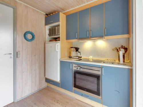 Holiday Home Thurgot - 720m to the fjord by Interhome in Hvide Sande
