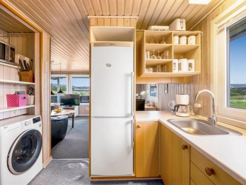 Holiday Home Lambe - from the sea by Interhome in Hvide Sande